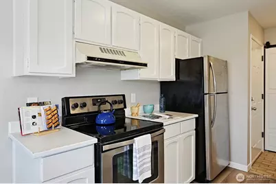 4120 212th Street SW #B301, Mountlake Terrace, WA 98043 - Photo 3