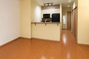 668 S Lane St, Seattle, WA 98104 - Photo 7