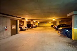 668 S Lane St, Seattle, WA 98104 - Photo 15
