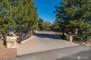 4333 Anna Ln, Wenatchee, WA 98801 - Photo 3