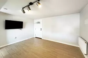 300 NW 47th St, Seattle, WA 98107 - Photo 7