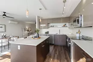 6800 Greenwood Ave N, Seattle, WA 98103 - Photo 9