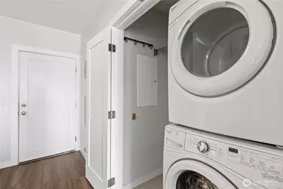 6800 Greenwood Avenue N #303, Seattle, WA 98103 - Photo 17