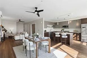 6800 Greenwood Ave N, Seattle, WA 98103 - Photo 7