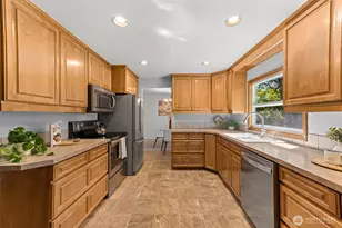 19613 SE 143rd St, Renton, WA 98059 - Photo 7