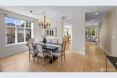 6748 161st Avenue SE #A, Bellevue, WA 98006 - Photo 3