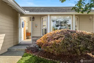 8215 49th Ave NE, Marysville, WA 98270 - Photo 3