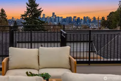 4407 2nd Avenue NE, Seattle, WA 98105 - Photo 17