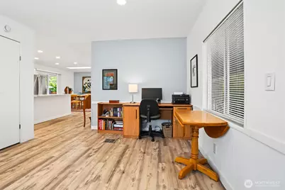 1121 244th Street SW #6, Bothell, WA 98021 - Photo 5