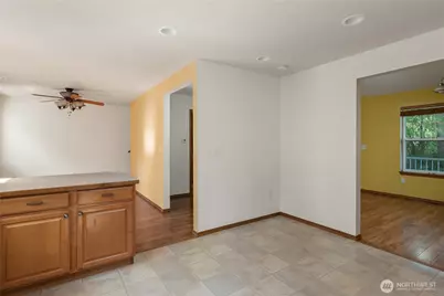 1186 NW Kathleen Drive, Oak Harbor, WA 98277 - Photo 13