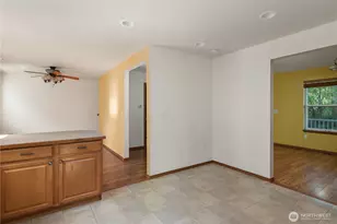 1186 NW Kathleen Dr, Oak Harbor, WA 98277 - Photo 13