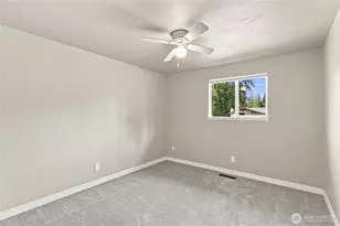 2321 NE Eton Ln, Bremerton, WA 98311 - Photo 27