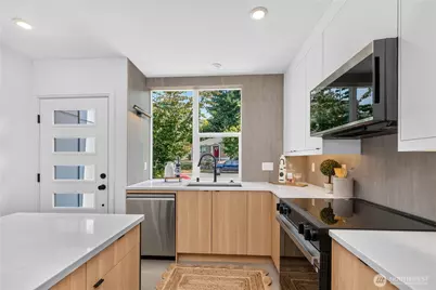 5009 Fauntleroy Avenue SW #C, Seattle, WA 98136 - Photo 7