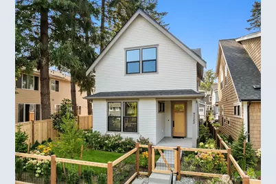 9323 126th Avenue NE, Kirkland, WA 98033 - Photo 1