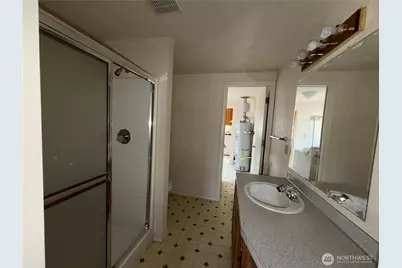 1814 Douglas Street, Mount Vernon, WA 98273 - Photo 15