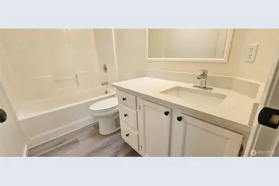 209 Factory Avenue N, Renton, WA 98057 - Photo 11