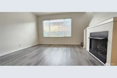 209 Factory Avenue N, Renton, WA 98057 - Photo 9