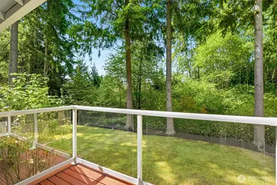 2531 Sahalee Drive W, Sammamish, WA 98074 - Photo 11