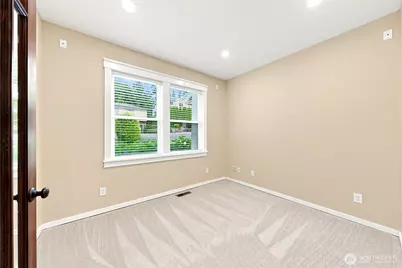 451 211th Avenue NE, Sammamish, WA 98074 - Photo 15