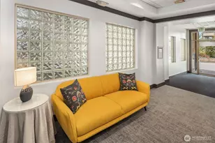 1000 Aurora Ave N, Seattle, WA 98109 - Photo 23