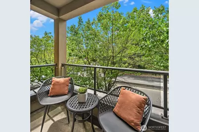 1000 Aurora Avenue N #311, Seattle, WA 98109 - Photo 17