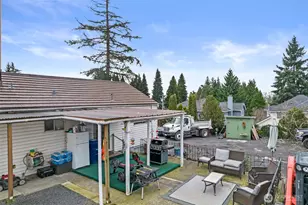 2416 NE 16th St, Renton, WA 98056 - Photo 37
