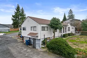 2416 NE 16th St, Renton, WA 98056 - Photo 35