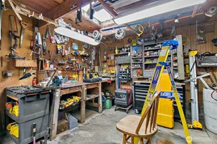 2416 NE 16th St, Renton, WA 98056 - Photo 23