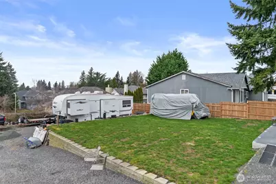 2416 NE 16th Street, Renton, WA 98056 - Photo 5