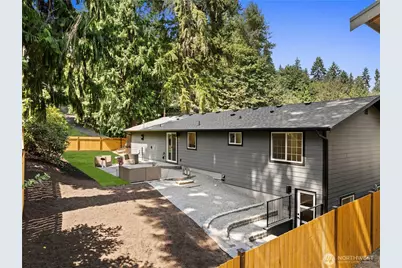 20921 W Richmond Road, Bothell, WA 98021 - Photo 37
