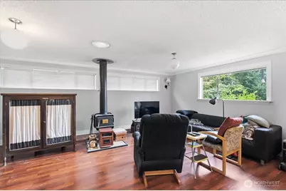 10247 10th Avenue S, Seattle, WA 98168 - Photo 11
