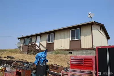 602 W Clarence Street, Lind, WA 99341 - Photo 1