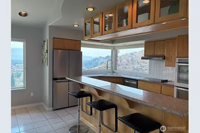 522 Hillcrest Circle Drive, Omak, WA 98841 - Photo 9