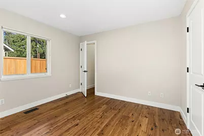 2011 145th Avenue SE, Bellevue, WA 98007 - Photo 23