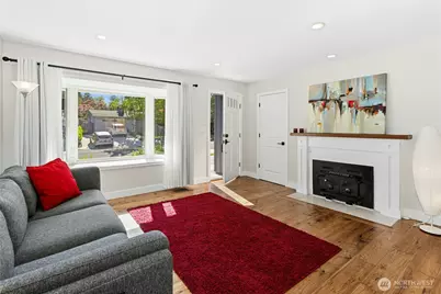 2011 145th Avenue SE, Bellevue, WA 98007 - Photo 17