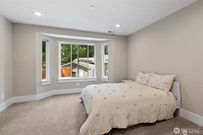 16831 84th Lane NE, Kenmore, WA 98028 - Photo 15