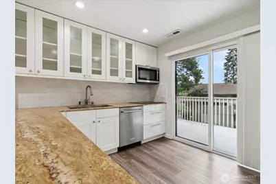 1112 Bellefield Park Lane, Bellevue, WA 98004 - Photo 9
