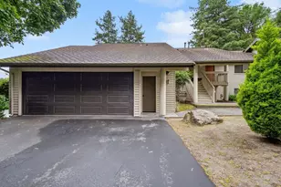 1112 Bellefield Park Ln, Bellevue, WA 98004 - Photo 1