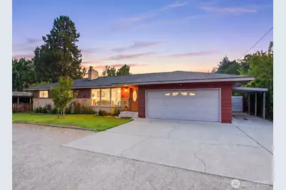 567 Dayton Avenue, East Wenatchee, WA 98802 - Photo 1