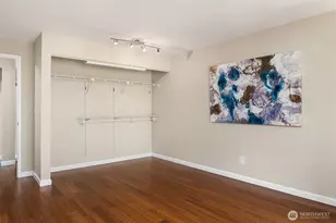 10329 Meridian Ave N, Seattle, WA 98133 - Photo 15