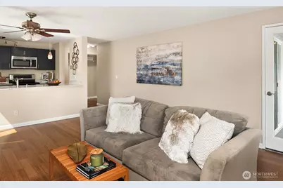 10329 Meridian Avenue N #202, Seattle, WA 98133 - Photo 7