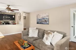 10329 Meridian Ave N, Seattle, WA 98133 - Photo 7