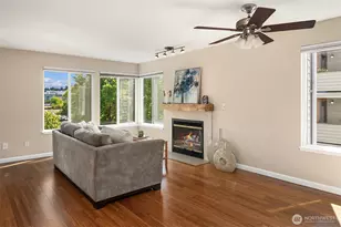 10329 Meridian Ave N, Seattle, WA 98133 - Photo 9