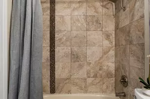 10329 Meridian Ave N, Seattle, WA 98133 - Photo 13