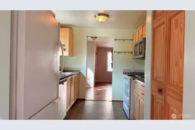 11522 8th Avenue NE, Seattle, WA 98125 - Photo 7