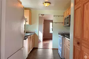 11522 8th Ave NE, Seattle, WA 98125 - Photo 7