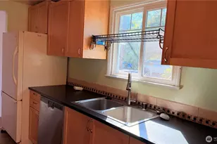 11522 8th Ave NE, Seattle, WA 98125 - Photo 9
