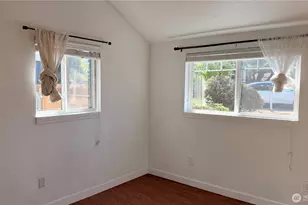 11522 8th Ave NE, Seattle, WA 98125 - Photo 11