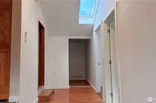 11522 8th Ave NE, Seattle, WA 98125 - Photo 5