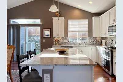 4541 E Broadway Street, Mount Vernon, WA 98274 - Photo 7
